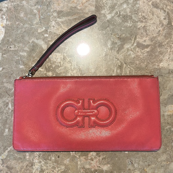 Ferragamo clutch - Picture 6 of 8